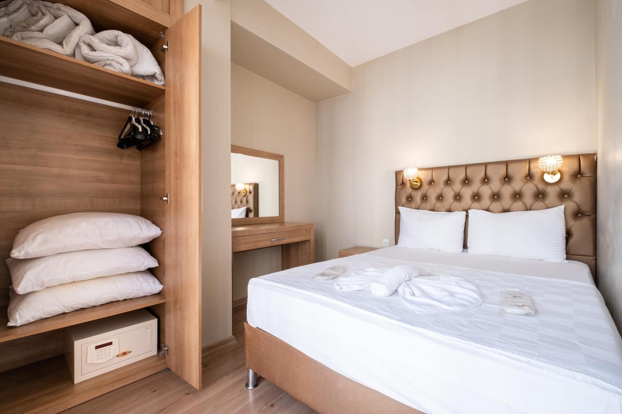 Lavin Hotel & Suites Istanbul Exterior photo